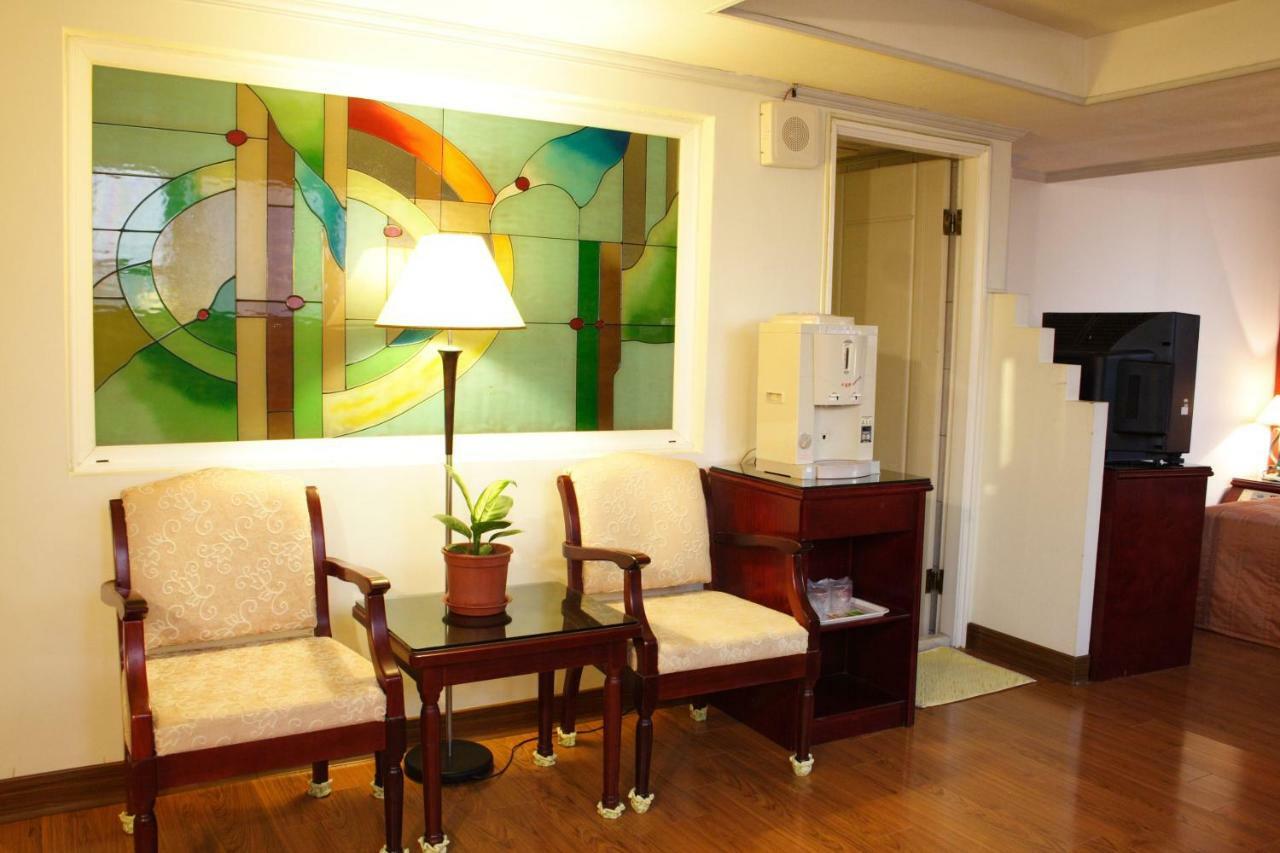 טאיצ'ונג Athens Hotel מראה חיצוני תמונה