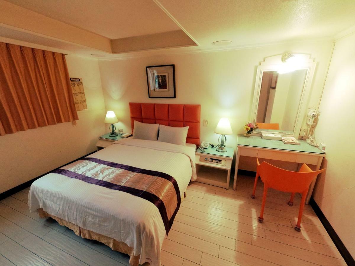טאיצ'ונג Athens Hotel מראה חיצוני תמונה
