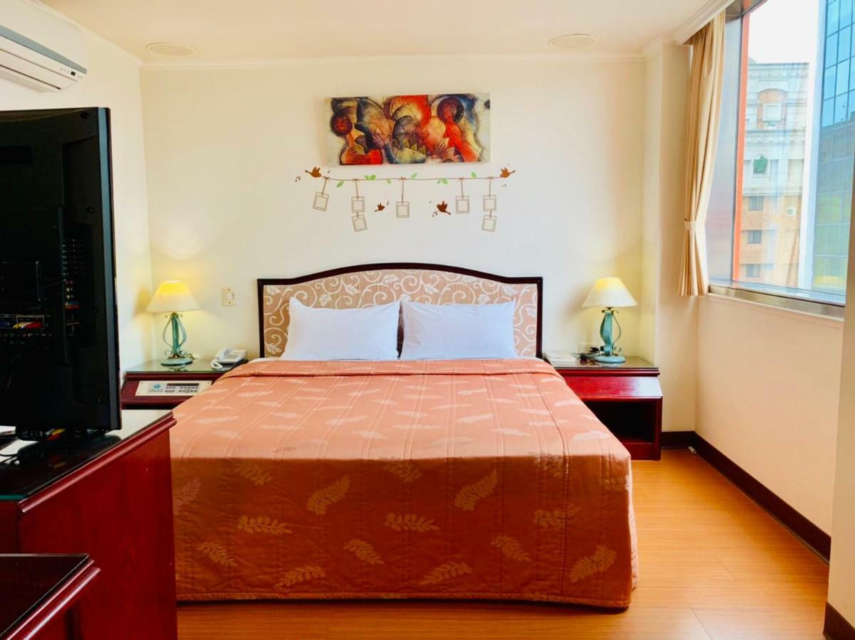 טאיצ'ונג Athens Hotel מראה חיצוני תמונה
