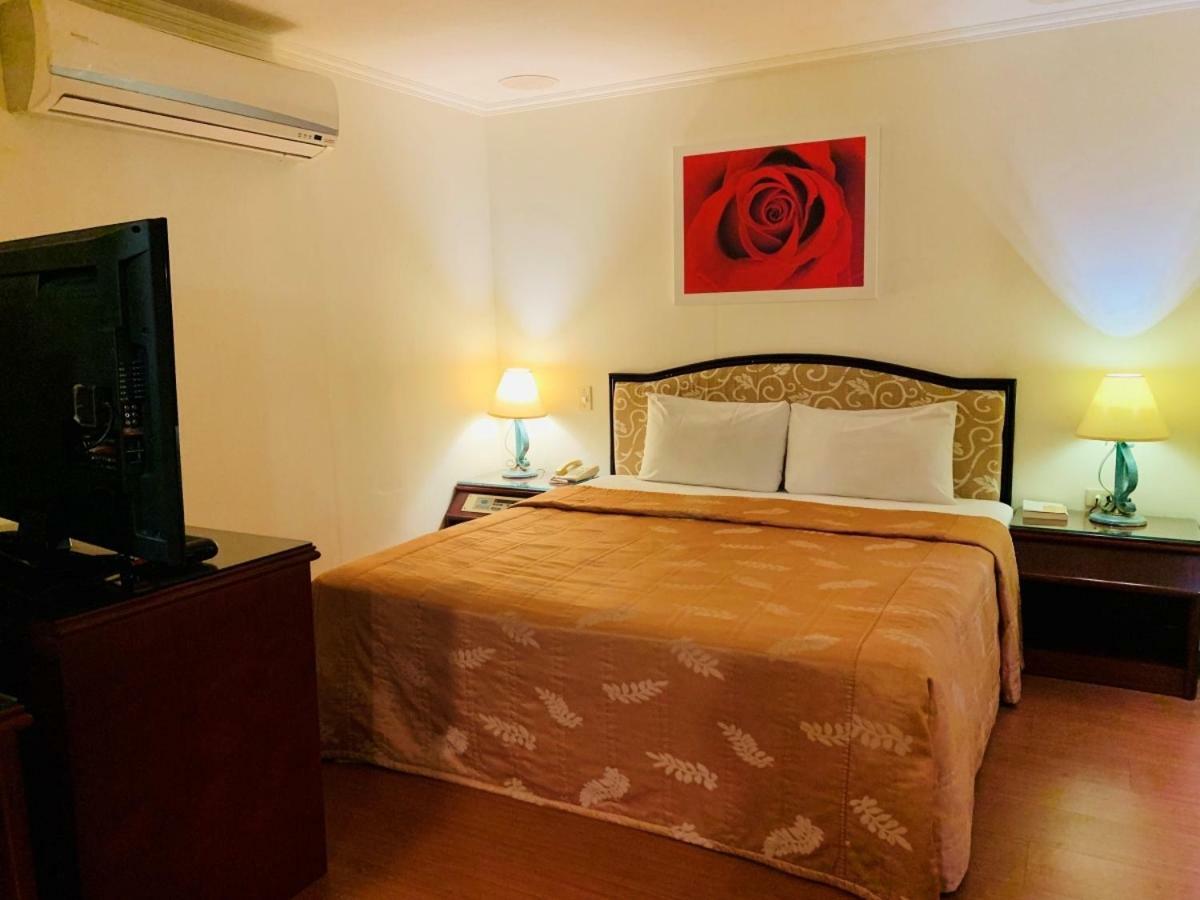 טאיצ'ונג Athens Hotel מראה חיצוני תמונה