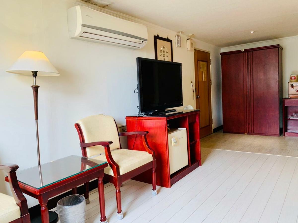 טאיצ'ונג Athens Hotel מראה חיצוני תמונה
