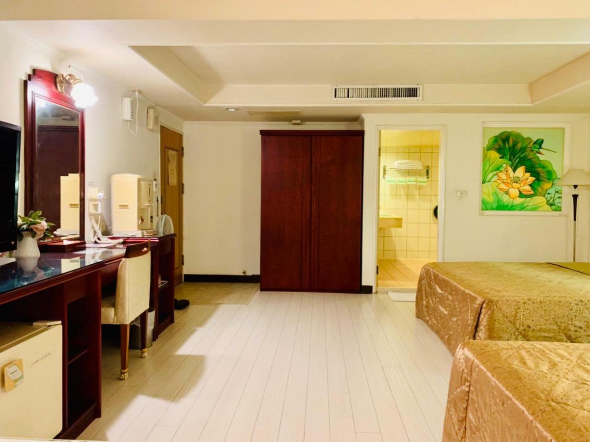 טאיצ'ונג Athens Hotel מראה חיצוני תמונה